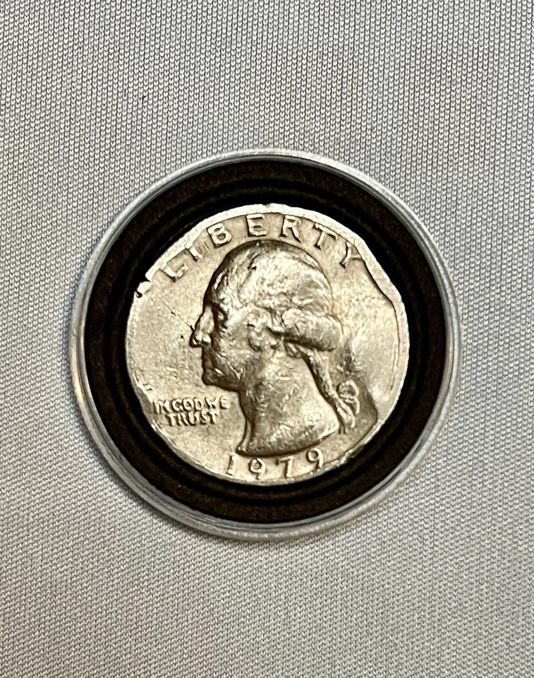 🕵🏻🦄🔥1979 Error Quarter U.S. Errors Galore Coin!💥 - Image 1 of 4