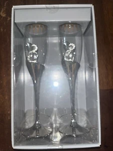 Toasting Glasses - Picture 1 of 4
