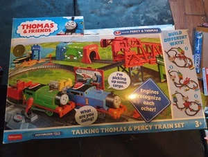 Thomas And Friends Talking Thomas & Percy Juego de vías de tren motorizado Fisher Price - Imagen 1 de 5