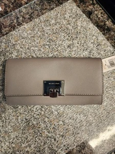 Michael Kors NEW with Tags Ash Gray Leather Carryall Wallet - Picture 1 of 7