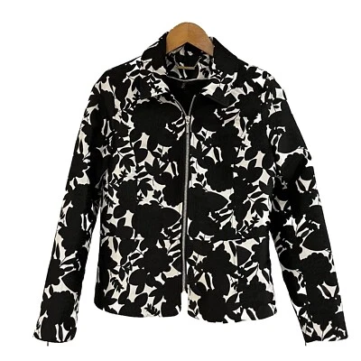 Блейзер женский White House Black Market белый черный с цветочным принтом парча размер 2 - Изображение 1 из 4