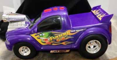 Nuevo Bright Gun'em Racers 2005 a pilas coche divertido púrpura Trk con caja funciona Foto 1 de 4