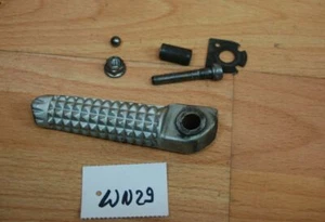 Yamaha YZF-R1 RN09 02-03 Fußraste hinten links wn29 - Bild 1 von 1