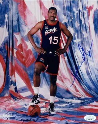 Hakeem Olajuwon Houston Rockets Signed 8x10 Glossy Photo JSA Authenticated - Image 1 of 2