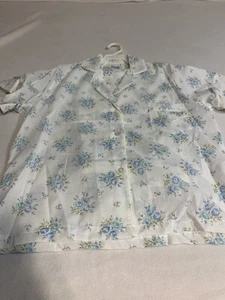 Carole Women’s Size Medium Blue Floral Print 2 Piece Pjamas PJs Very Soft - Picture 1 of 7