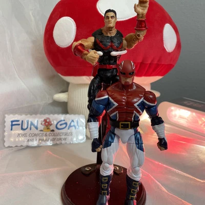 Lote de 2 figuras LEYENDAS DE MARVEL: Wonder Man y Capitán Britain Foto 1 de 4