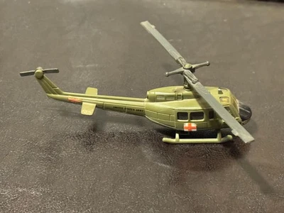 De colección Nuevo 1992 Ertl Force One Diecast Bell UH-1H Huey Iroquois Ejército Helicóptero Foto 1 de 2
