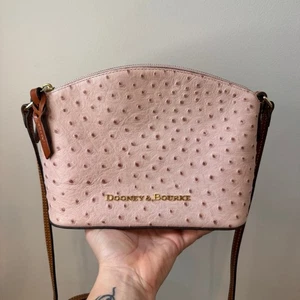 Borsa a tracolla Dooney & Bourke rosa struzzo pelle goffrata cupola usata in ottime condizioni - Foto 1 di 12