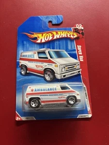 Hot Wheels '10 Race World City Super Van Ambulance White 5SP #02/04 - Picture 1 of 8