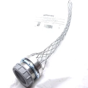 Bryant BDSR97 Dust Tight Strain Relief, Fits 0.97-1.25", 1-1/4" NPS Male, 9" L - Picture 1 of 4