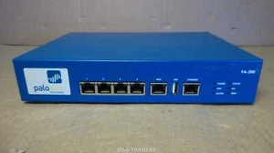 Palo Alto PA-200 Firewall 4x Gigabit Ethernet 750-000015-00G 100 Mbps EXCL PSU - Bild 1 von 4