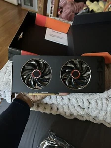 GIGABYTE Radeon RX 5500 XT OC 4GB GDDR6 Graphics Card (GV-R55XTOC-4GD) - Picture 1 of 6