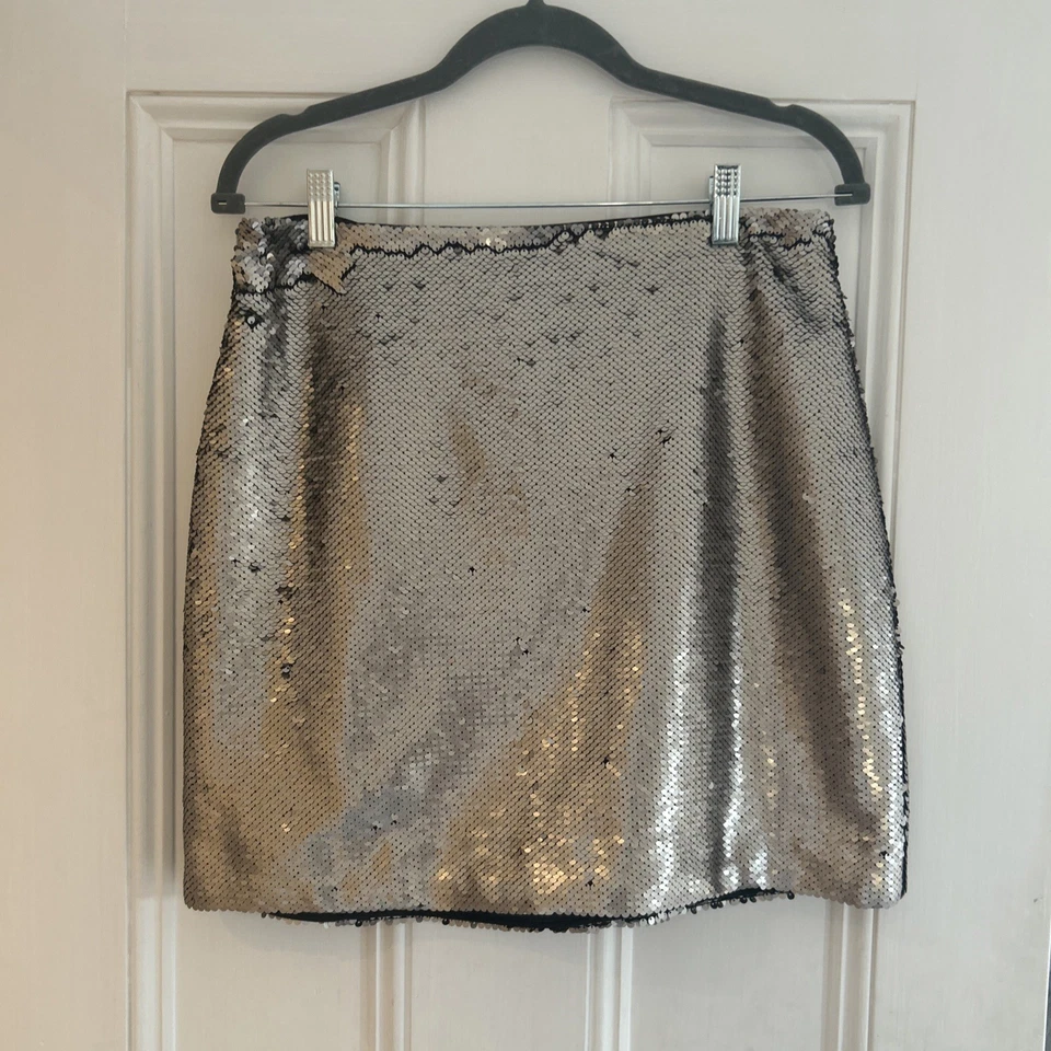Mint Velvet UK 12 Sequin Mini Skirt *stunning* Approx £100 New Silver Gunmetal - Image 1 of 4