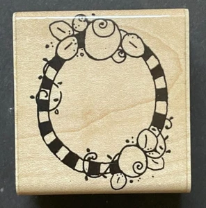 Checkered Oval Shape Flower Frame Template Pattern Wood Rubber Stamp - Picture 1 of 3