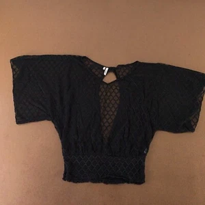 Studio Y Women's Size Small Black Diamond Sheer Short Sleeve Open Back Crop Top - Picture 1 of 8