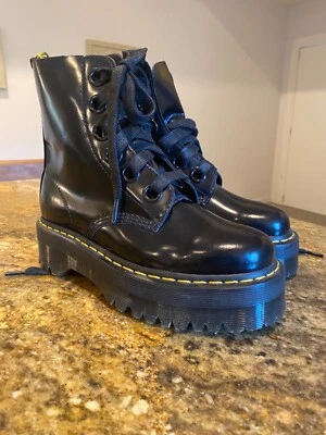 Dr. Martens Molly Patent Leather Boots 8 BRAND NEW NO Box - Image 1 of 4
