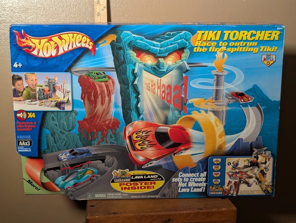 Juego de hipódromo Hot Wheels Tiki Torcher Lava Land Fire 2003 de colección sellado de fábrica Foto 1 de 4