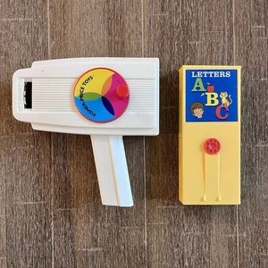 Cartucho de letras Fisher Price 1973 vintage para visor de películas - Imagen 1 de 2