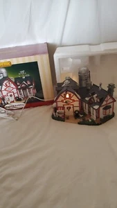 Harvest Crossing De Colección 2004 Lemax Village Casa de Queso de Navidad Iluminada con Lácteos  - Imagen 1 de 14