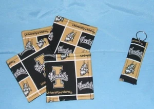 *JUEGO DE 4 POSAVASOS Y/O LLAVERO UNIVERSIDAD DE VÁNDALOS IDAHO  - Imagen 1 de 4