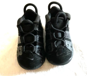 Kleinkind Nike Air Turnschuhe FZ9942-001 schwarz Größe 4C - Bild 1 von 5