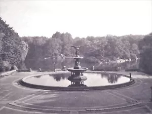 David A Hanson "Bethesda Fountain in Central Park, New York City, Hudson River" - Bild 1 von 6