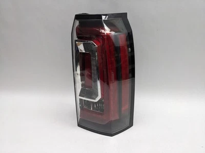 Luz trasera derecha del pasajero GMC Yukon XL luz trasera LED 2015-2020 TL35 Foto 1 de 4