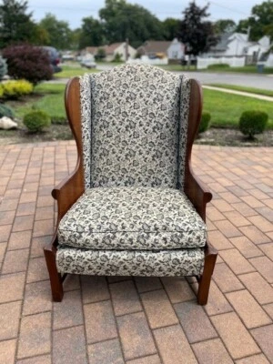 Auténtica silla Stickley con respaldo de ala Foto 1 de 4