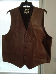 Grizzly Outfitters Mens Leather Vest Button Down Brown, Size L - Picture 1 of 3
