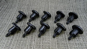 10x MAZDA 2 3 Bumper Trim Panel Fastener Clips 9-10mm - Picture 1 of 10