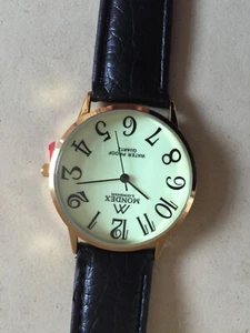 10 Pcs Wholesale! BIG NUMBER WATERPROOF GLOW IN DARK QUARTZ LEATHER WATCH - Picture 1 of 8