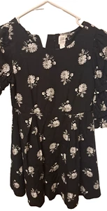 Girls Floral Tiered Sleeve Dress Size 8 Black Pleated New Gap Back To School - Picture 1 of 6