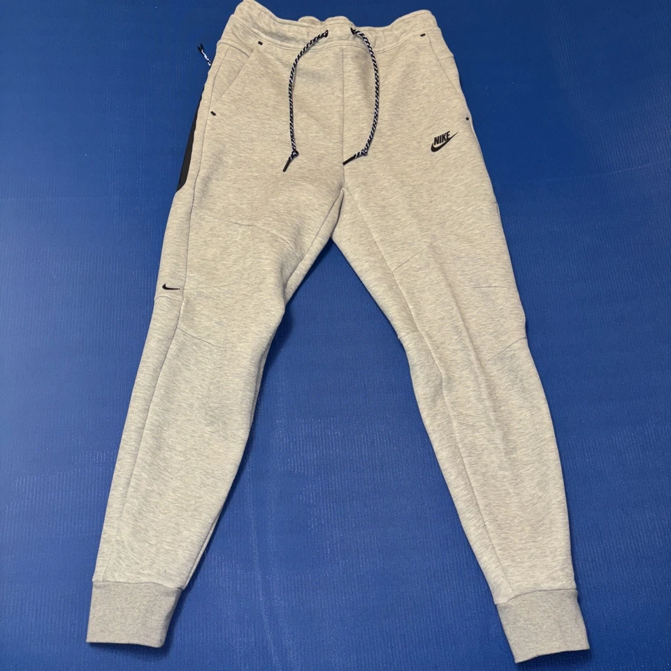Nike Tech Fleece Pants Mens Medium Gray Joggers Tapered Zip Pocket HV0959-063