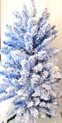 KRINGLE EXPRESS BLUE/WHITE PRE-LIT FLOCKED TINSEL XMAS TREE~32"~NEW IN BOX - Image 1 of 4