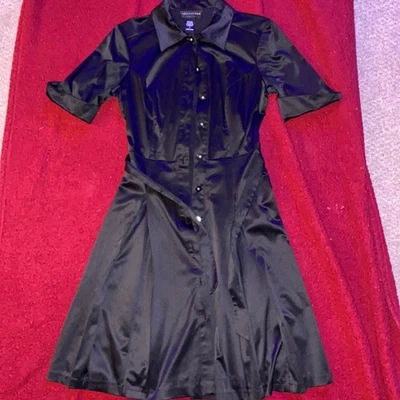 Gorgeous black sateen dress size 6 - Image 1 of 4