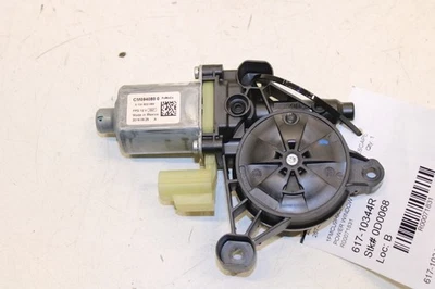 2020-2025 Ford Escape SEL Front Right Door Power Window Motor LJ6Z-9923394-A OEM - Image 1 of 4
