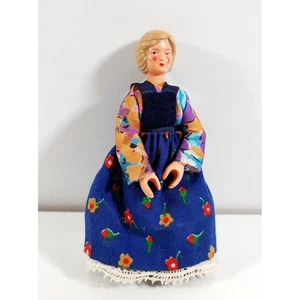 Schleich Farmer Wife Girl Doll w/Outfit 1989 Germany Rare 3.5" Vintage - Imagen 1 de 3