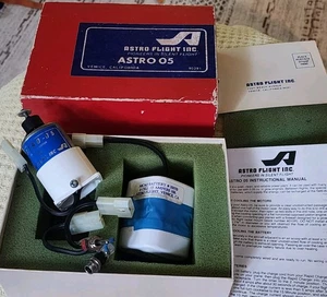 VINTAGE ASTRO FLIGHT ASTRO 05 con BATTERIA, MOTORE RC con SCATOLA - Foto 1 di 17