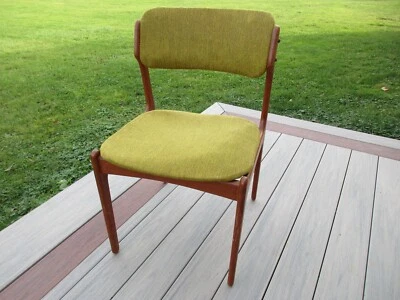 1 silla lateral de comedor Oddense Maskinsnedkeri A-S teca Foto 1 de 4