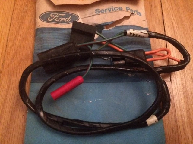 NUEVO 1973 1974 FORD F100 F250 F350 INTERRUPTOR DE ENCENDIDO A BOMBA DE COMBUSTIBLE INTERRUPTOR CABLEADO Foto 1 de 2