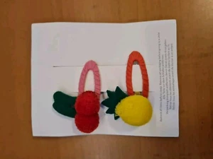 Mini Boden Girls 2 Pack Hair Clips POM POM BRAND NEW - Picture 1 of 2