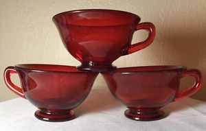 3 MCM Vintage Dalzell Wikinger Glas Royal Rubinrot Henkel Fuß Tassen 2,5" NEU - Bild 1 von 12