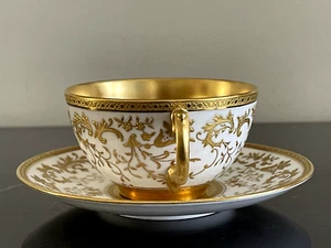 Taza y platillo decorativo antiguo de porcelana Coalport de finales de 1800 con decoración - Imagen 1 de 14