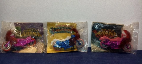 Moto SPIDER-MAN, CAPTAIN AMERICA & SPIDER-WOMAN - Marvel - INDUSTRIA ARGENTINA Cover