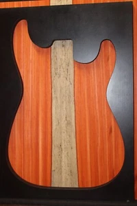 Parte superior de guitarra eléctrica Padauk con alforja blanca. Hermoso conjunto. - Imagen 1 de 4