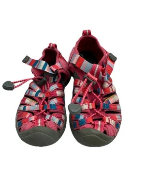 Sandálias KEEN Little Kids Newport H2 rosa tamanho 10 biqueira defeituosa - Imagem 1 de 4