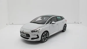 1:18 NOREV 2011 CITROEN DS5 WHITE FULL OPEN DIECAST CARS - Picture 1 of 10