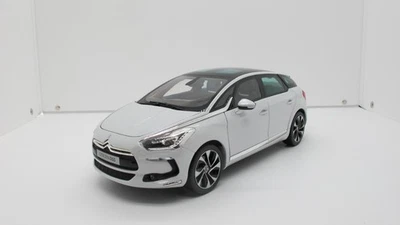 1:18 NOREV 2011 CITROEN DS5 WHITE FULL OPEN DIECAST CARS - Image 1 of 4