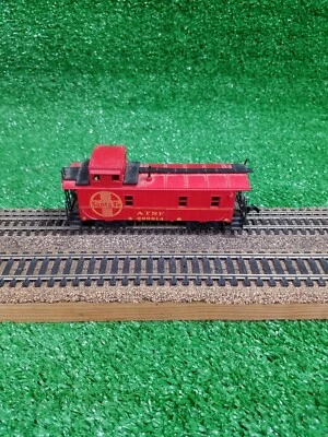 Roco HO Santa Fe Offset Cupola Caboose ATSF 999014 - Image 1 of 4