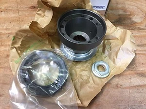 2004-2007 CADILLAC SRX NOS GM SEAL KIT REAR DIFFERENTIAL 19179936 - Picture 1 of 2